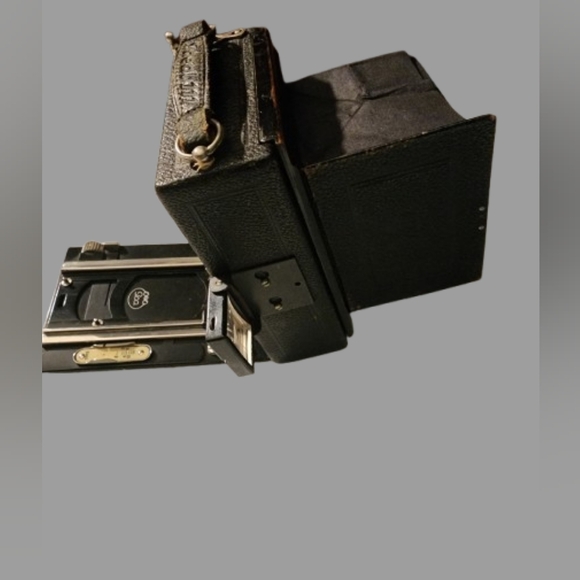 Vintage V. Bittner Breslau Fold Out Camera - Picture 7 of 11